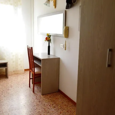 In Guest - New Cirene Triple Economy *