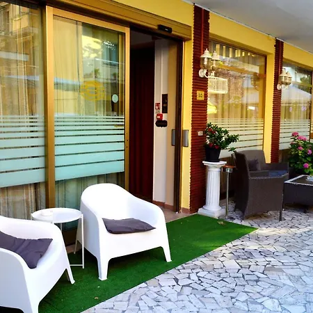 Pensionat In Guest - New Cirene Triple Economy Rimini