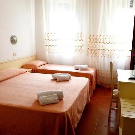 Гостевой дом In Guest - New Cirene Triple Economy