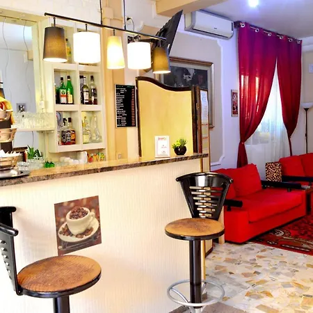 In Guest - New Cirene Triple Economy Gasthuis Rimini